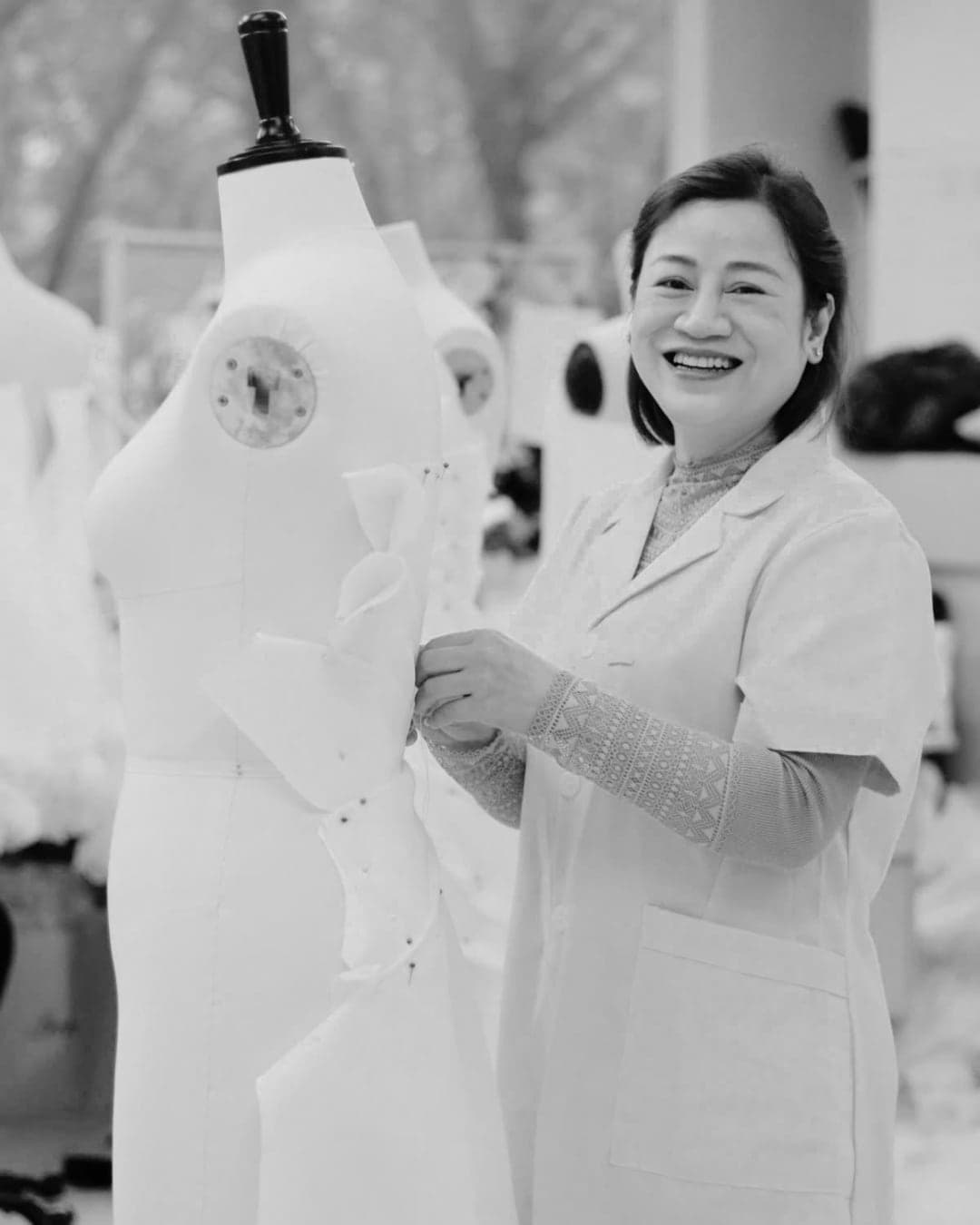 Embellishment assistant Hoàng Thu Nguyệt